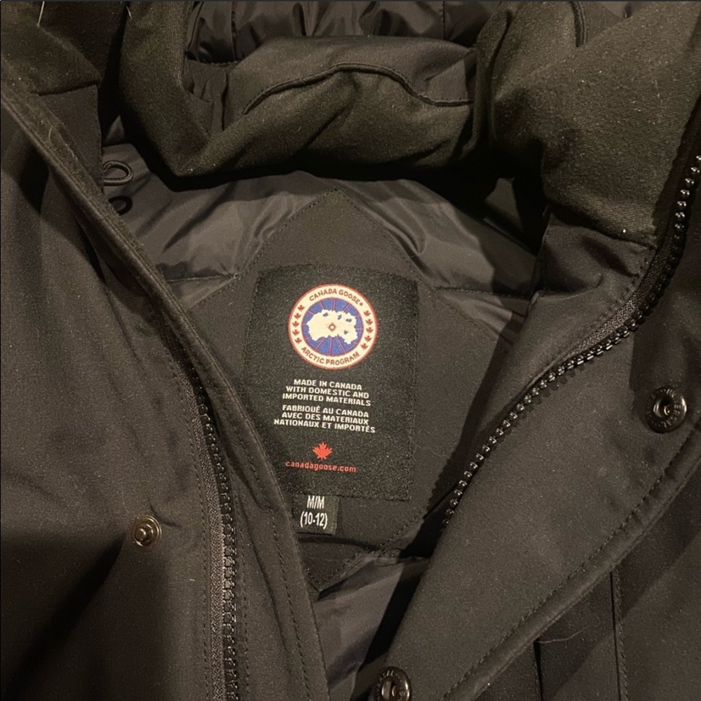 Canada Goose Jacket - Picture 4 of 14